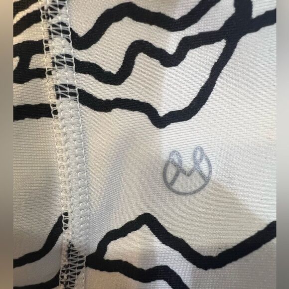 Maaji Leggings White with Modern Line Print - XS - Picture 5 of 7
